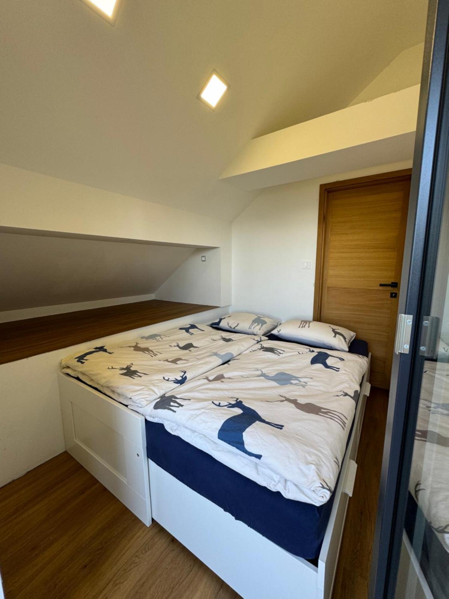 Span Cottage 耶塞尼采 外观 照片